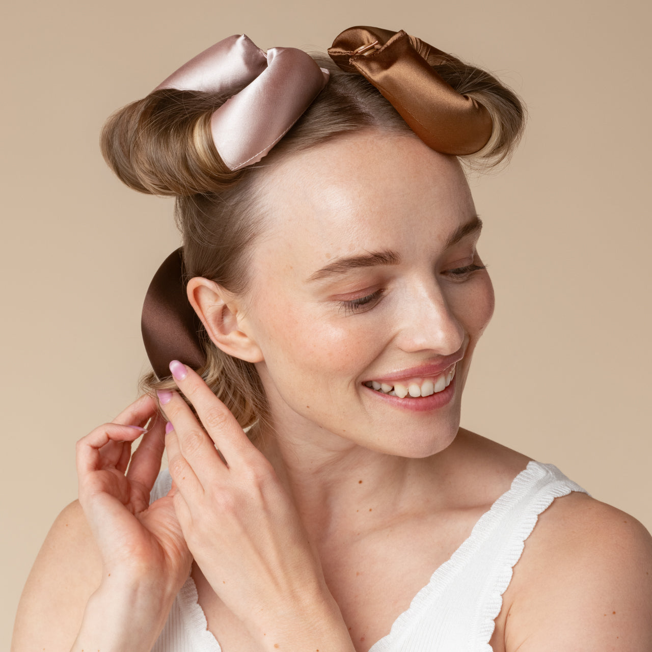 Kitsch Rosewood Jumbo Satin Flexi Rods displayed with packaging on a warm background