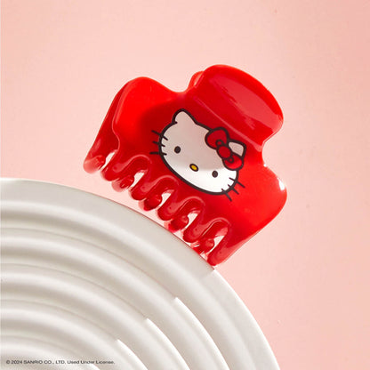 Kitsch x Hello Kitty Kitty Face Cloud Claw Clip - on-model lifestyle #3